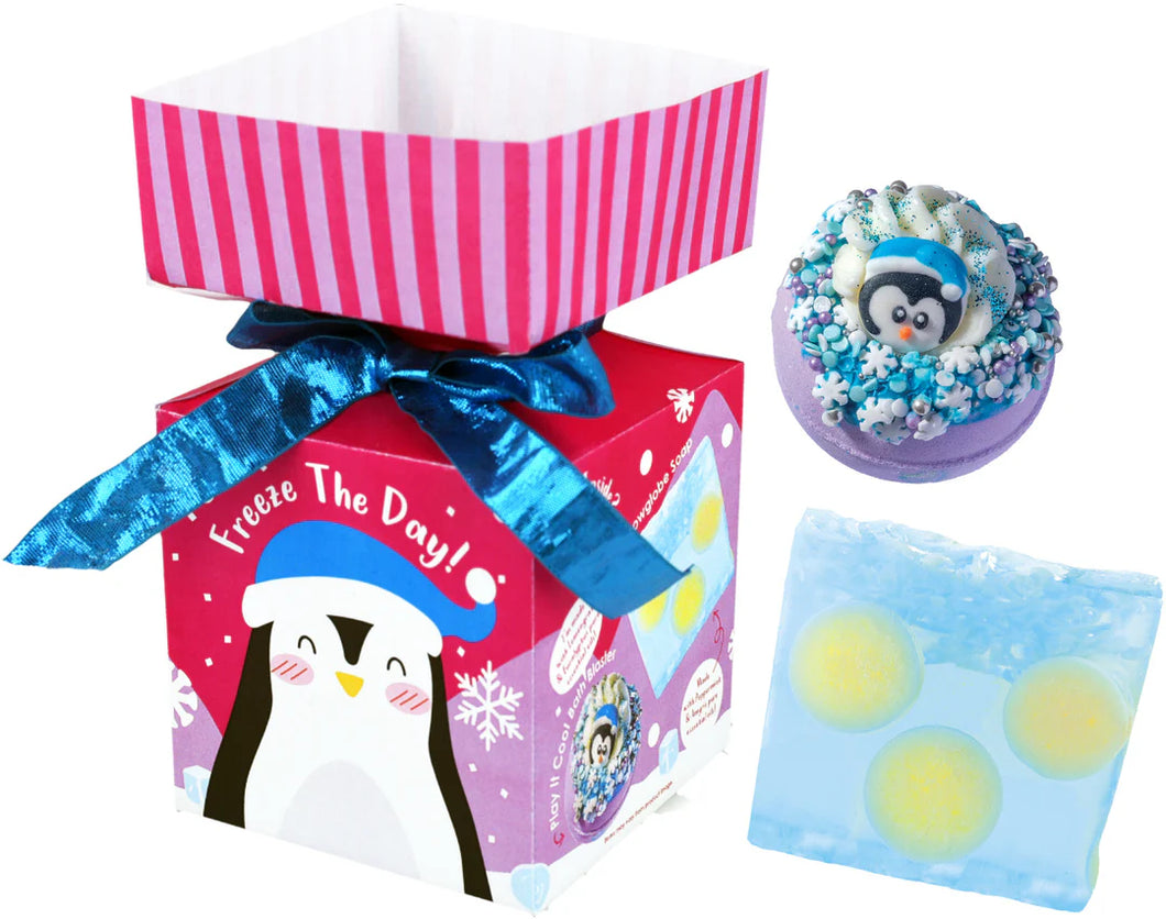 Bomb Cosmetics Freeze the Day Mini Cracker Gift Pack