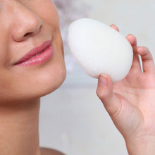 Load image into Gallery viewer, Daily Concepts Daily Konjac Sponge Pure
