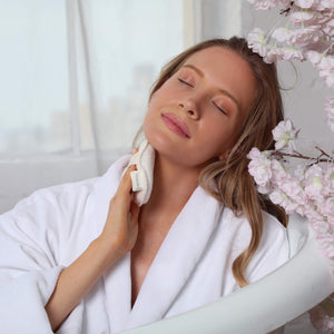 Daily Concepts Daily Exfoliating Dual Texture Scrubber