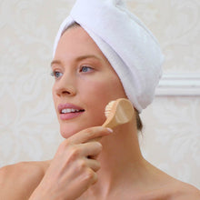 Load image into Gallery viewer, Daily Concepts Daily Facial Dry Brush
