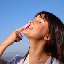 Load image into Gallery viewer, Daily Concepts Daily Lip Scrubber Blue
